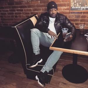 Meet your Posher, Devonte